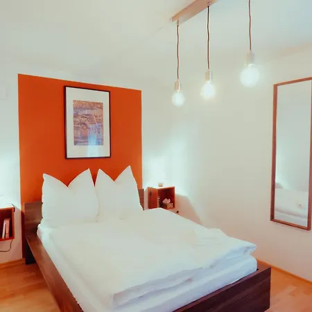 *zentrumsnahe Wohlfuehl-2-zimmer-wohnung* Daire