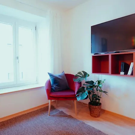 Zentrumsnahe Mit 2 Separaten Schlafzimmern