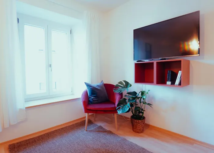 Zentrumsnahe Mit 2 Separaten Schlafzimmern